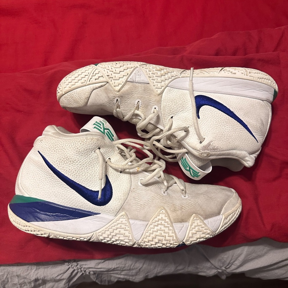 OG Kyrie 4’s Seattle Seahawks